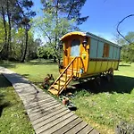 Les Roulottes Vesta Ferienhaus
