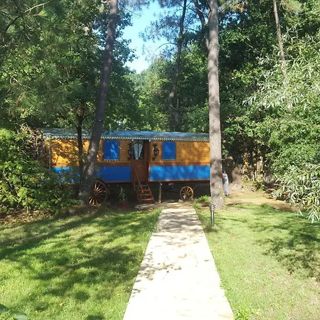 Les Roulottes Vesta *