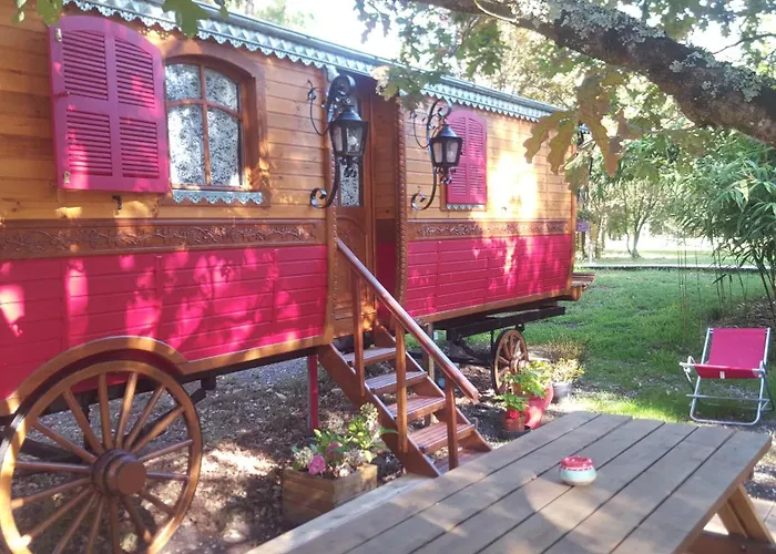 Ferienhaus Les Roulottes Vesta *